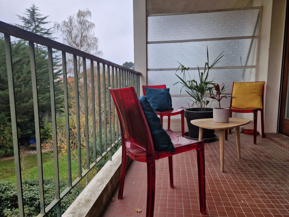 T2 dernier étage avec grande terrasse