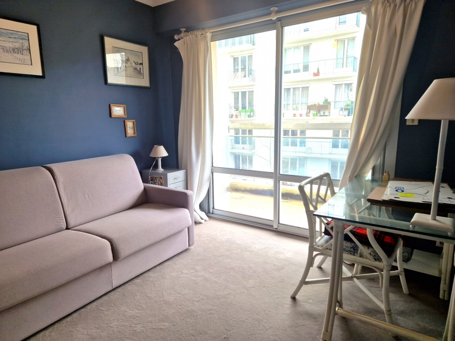 BEL APPARTEMENT T4 AVEC TERRASSE MELLINET