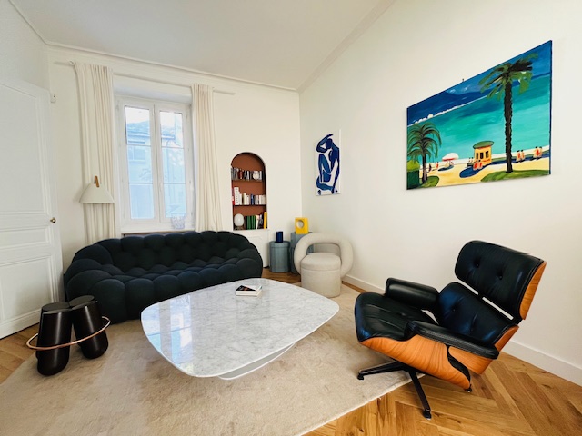 Maison  rénovée, avec jardin clos de 200m²