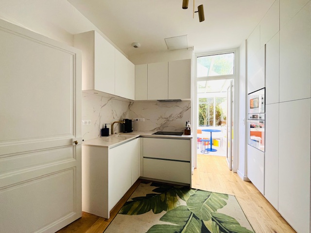 Maison  rénovée, avec jardin clos de 200m²