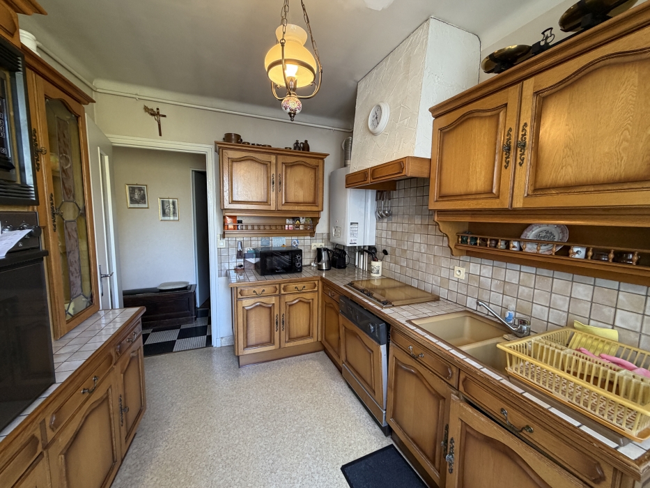 CANCLAUX, appartement T7 dernier étage