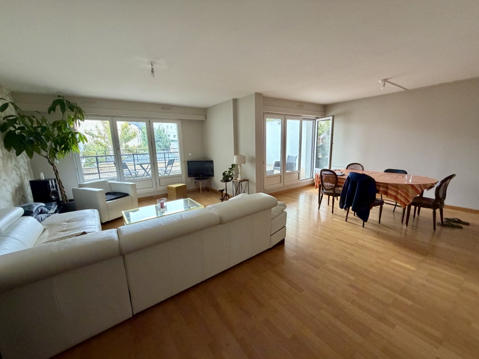 MELLINET T5 de 109 m2 avec grande terrasse