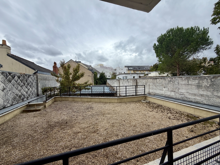 MELLINET T5 de 109 m2 avec grande terrasse